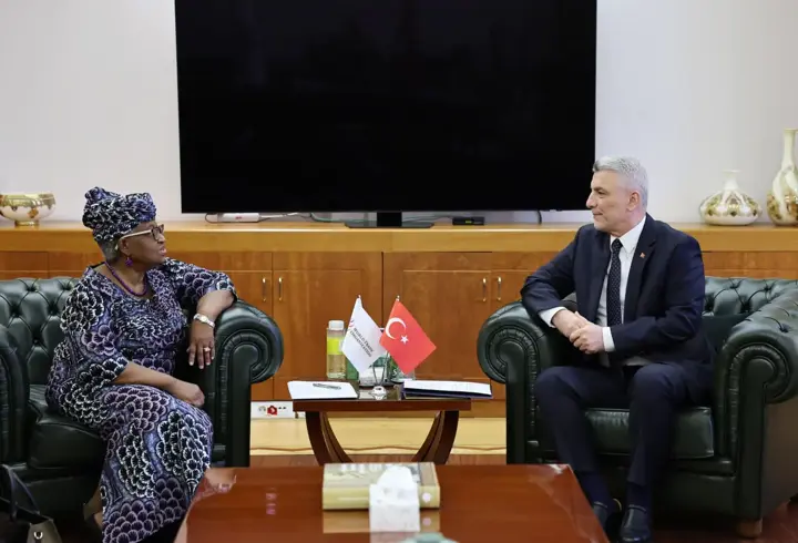 Bakan Bolat, Dünya Ticaret Örgütü Genel Direktörü Okonjo-Iweala ile görüştü