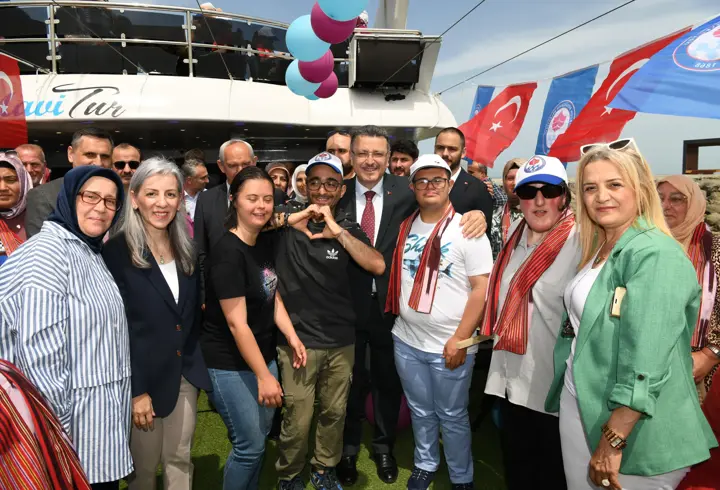 Başkan Genç: Özel bireylerimizin mutluluğu için gayret ediyoruz