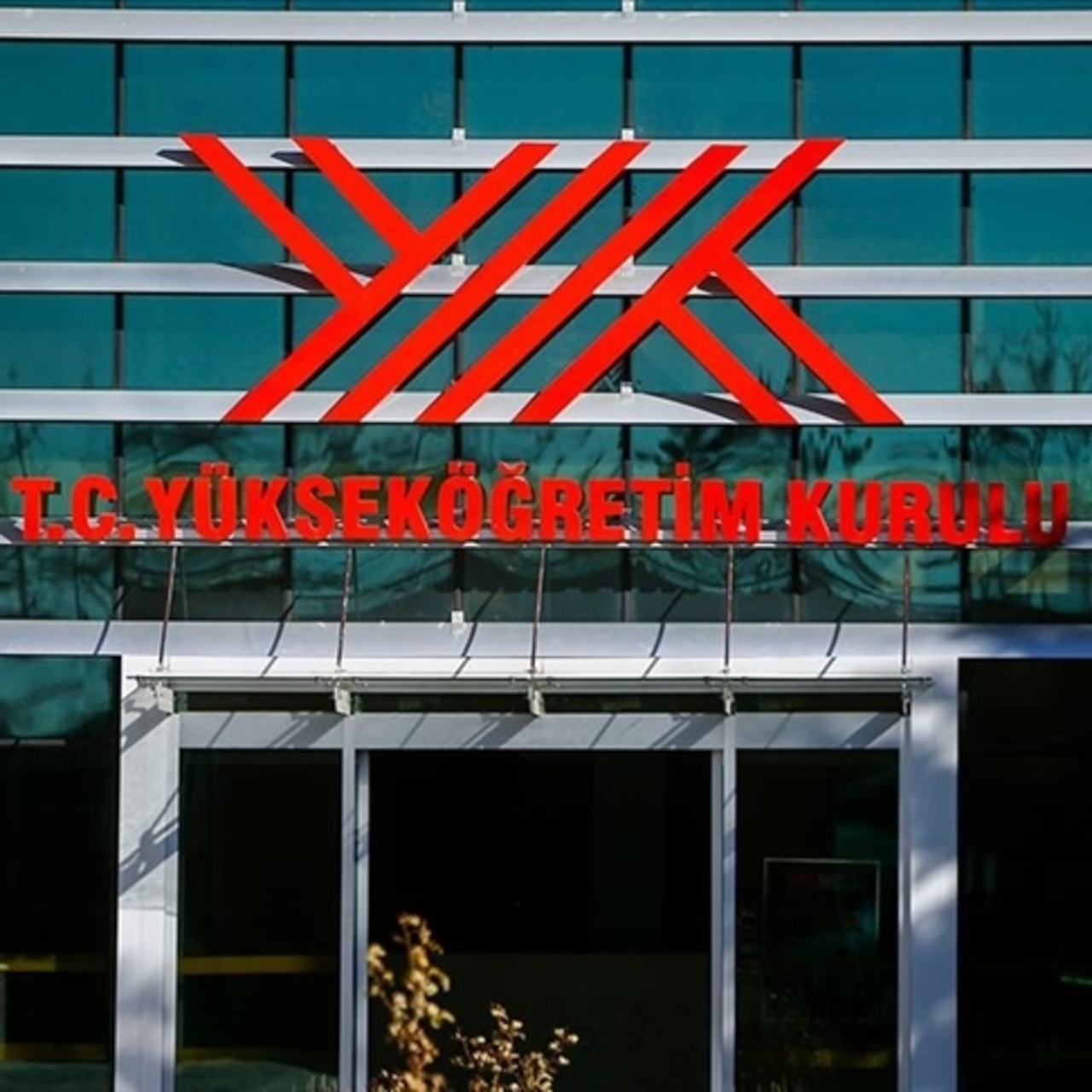 YÖK: Bilgi'de eğitim kesintisiz sürecek