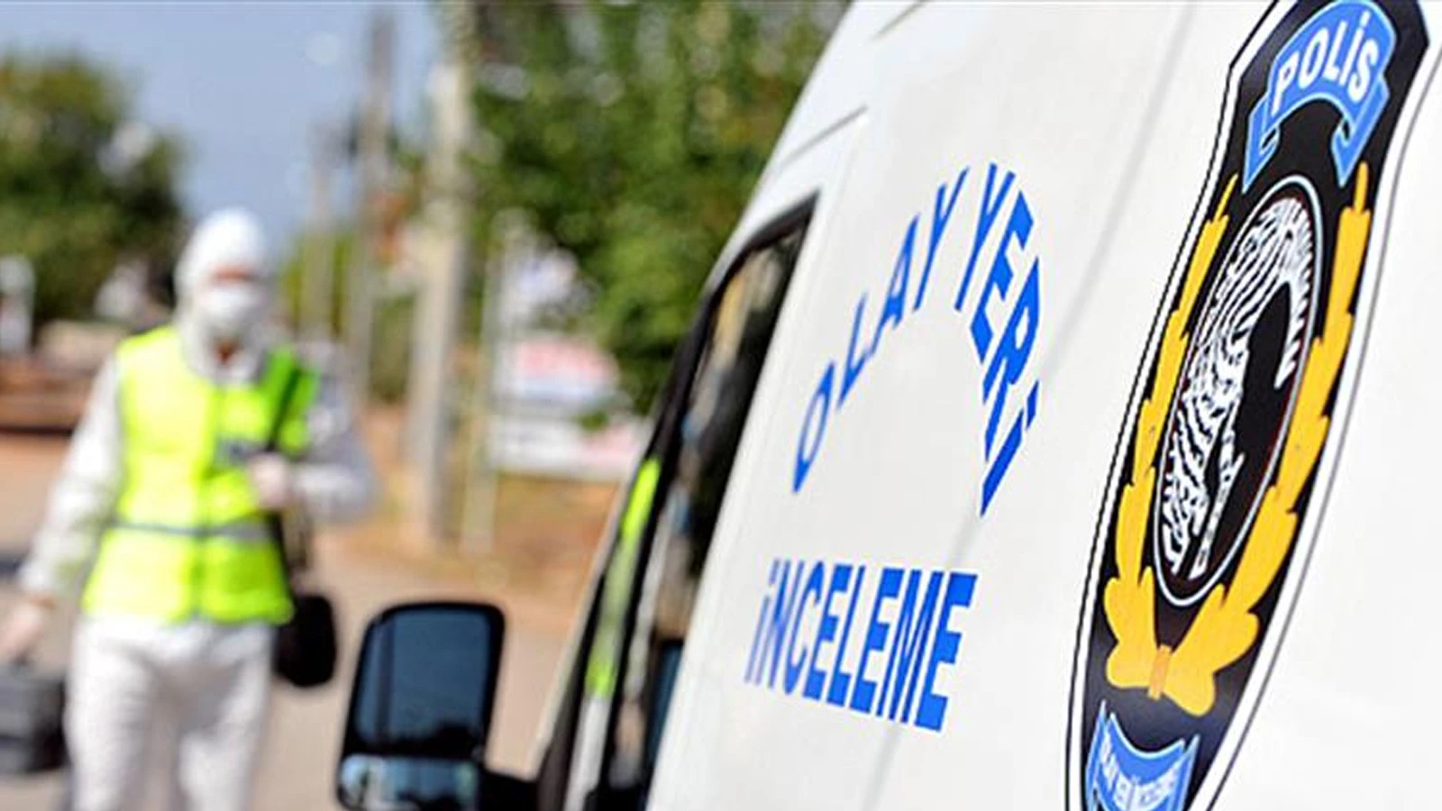 İzmir'de korkunç olay! Hamile kadın, iş yerinde karnından bıçaklandı