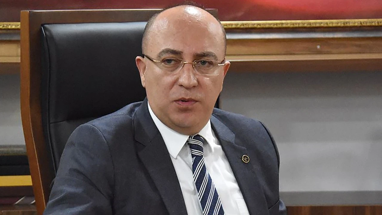 MHP’li İzzet Ulvi Yönter Genel Başkan Yardımcılığı görevinden istifa etti