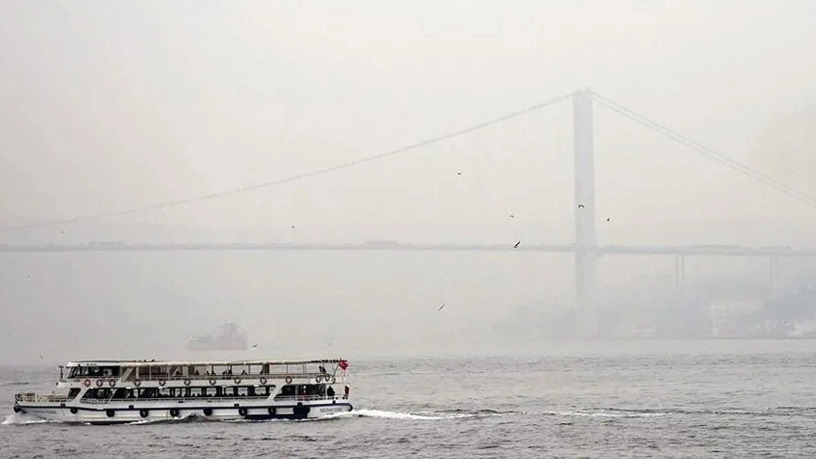 İstanbul'da Ulaşıma Hava Engeli: Bazı Vapur Seferleri İptal Edildi