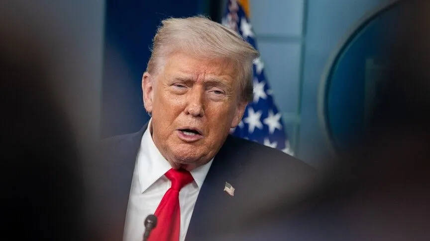 Trump, Kanada sınırındaki Ontario Gölü'nün adını "Amerika Gölü" yapmak istediklerini belirtti
