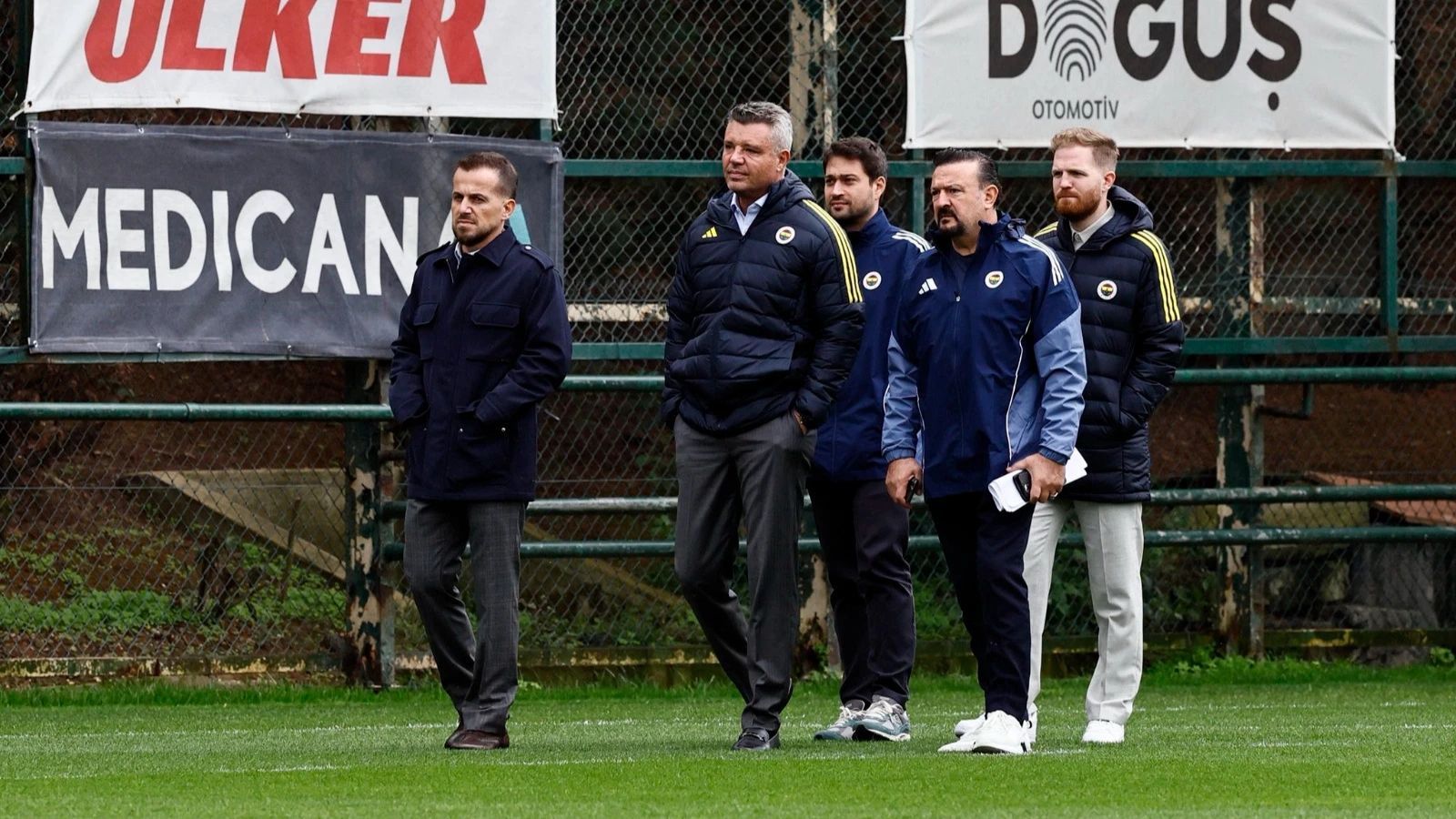 Fenerbahçe Başkanı Sadettin Saran idmanı yerinde takip etti