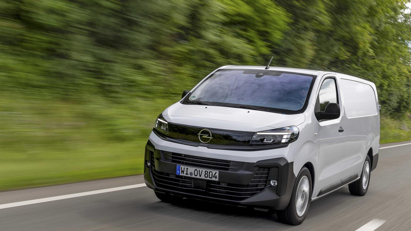 Yerli üretim Opel Zafira ve Vivaro Türkiye'de satışa sunuldu: