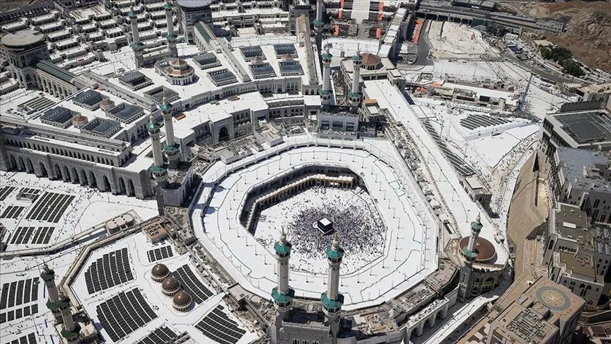 Kabe, 601 metrelik Kraliyet Saat Kulesi'nden görüntülendi