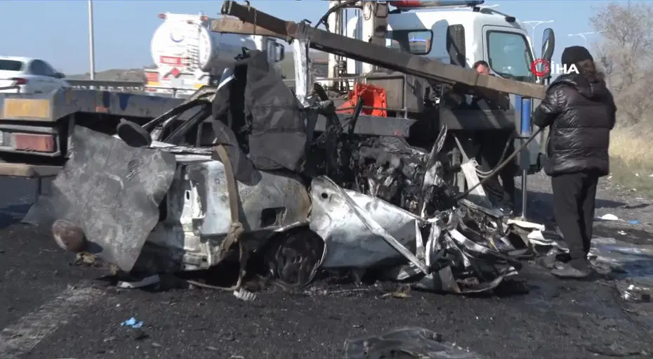 Ankara Kuzey Çevre Yolu'nda kaza: 5 kişi can verdi