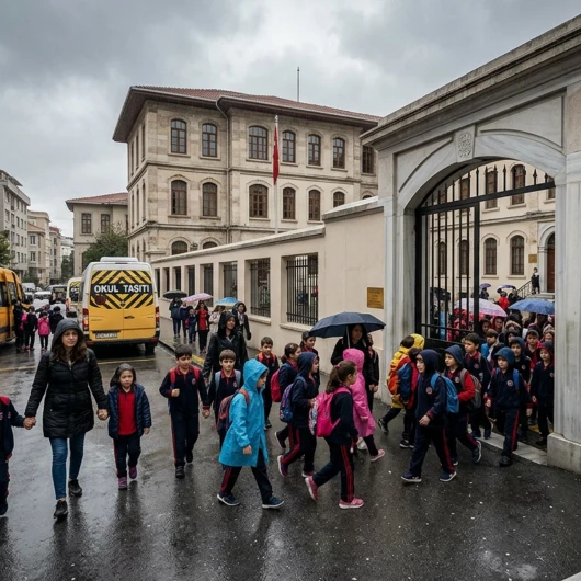 Bugün Okullar Tatil Mi? İstanbul'da Bugün Okul Var Mı, 19 Ekim Pazartesi Dersler Yapılacak Mı?