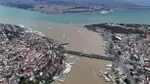 İstanbul Haliç’te Suyun Rengi Kahverengiye Döndü