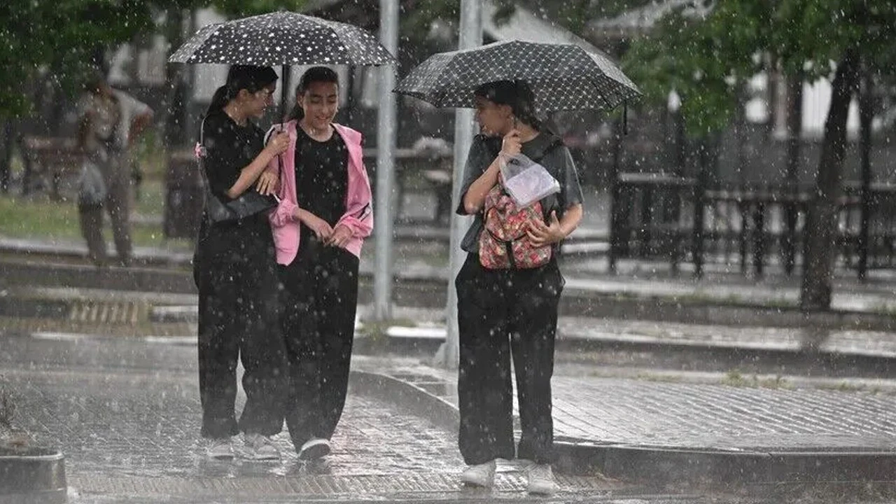 Zonguldak'ta Eğitime Yarın Ara Verildi