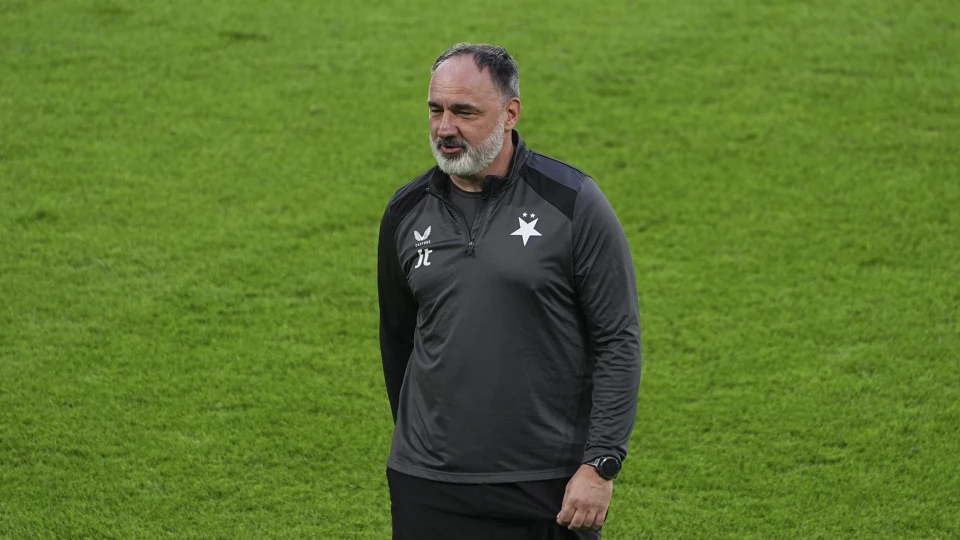 Slavia Prag Teknik Direktörü'nden Fenerbahçe Sözleri: Bu Atmosferi Dört Gözle Bekliyorum
