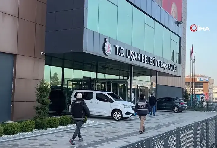 Son dakika... Uşak Belediyesi'nde 2. dalga operasyonu: 25 gözaltı