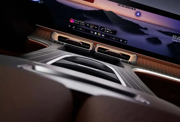 Elektrikli yeni GLC'de iç mekan "ev" hissi verecek