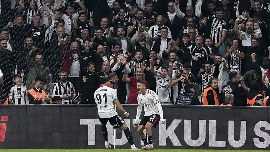 Beşiktaş, Tüpraş Stadı'ndaki derbilerde rakiplerine kolay yenilmiyor
