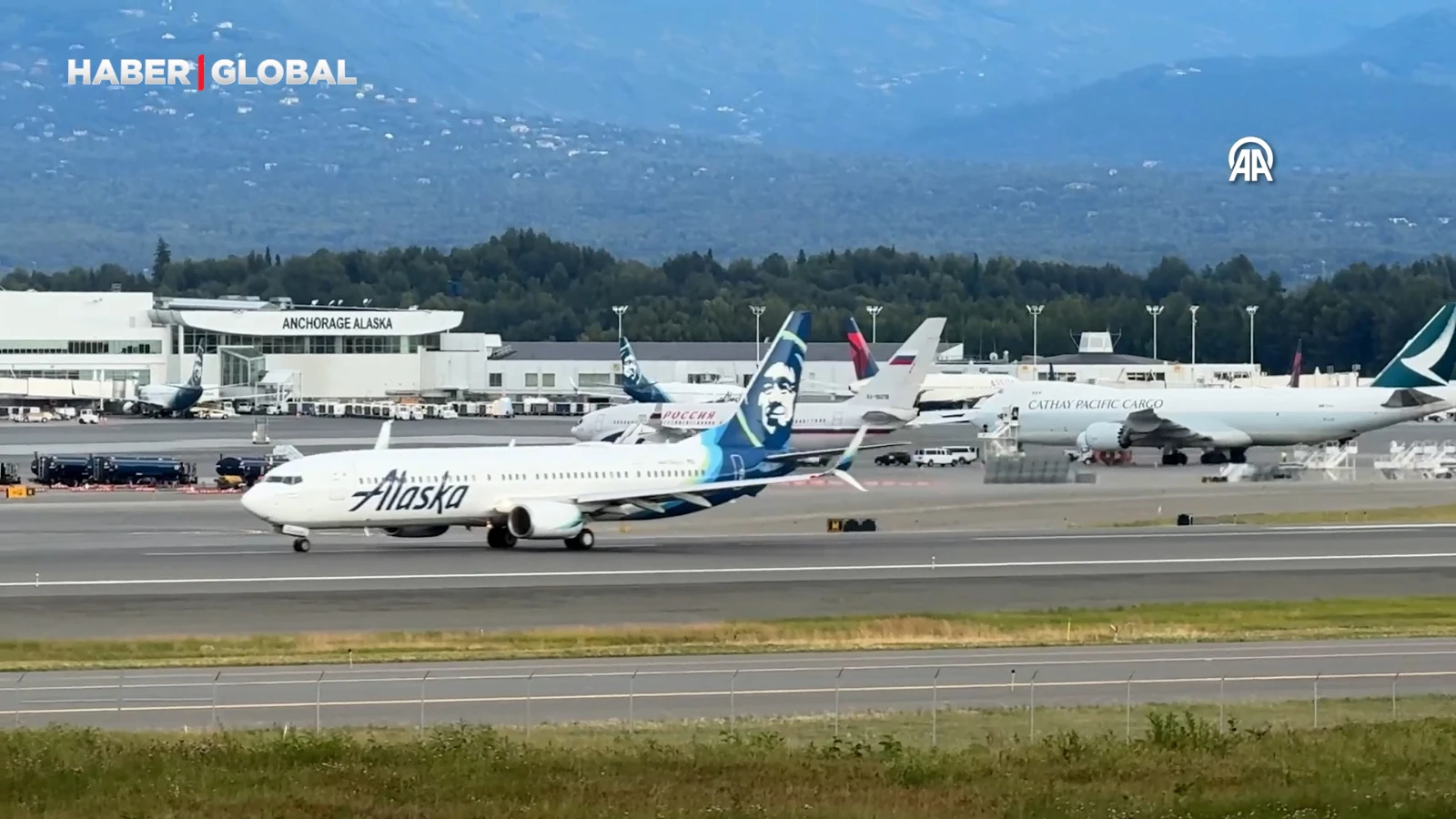 Alaska'da Rus hükümetine ait bir Ilyushin Il-96 uçağı görüntülendi