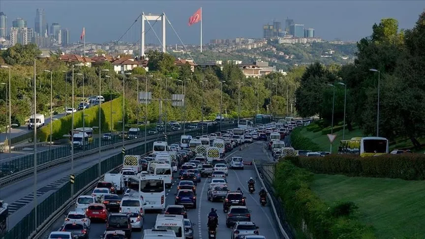Kara yolunda taşıt hareketliliği 22 yılda 3 kat arttı