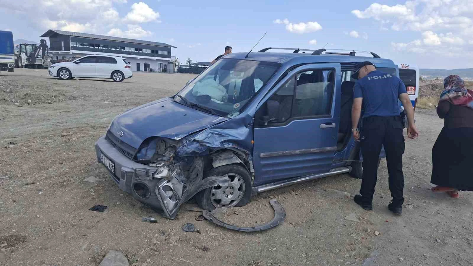 Kütahya Hisarcık’ta trafik kazası: 2 yaralı