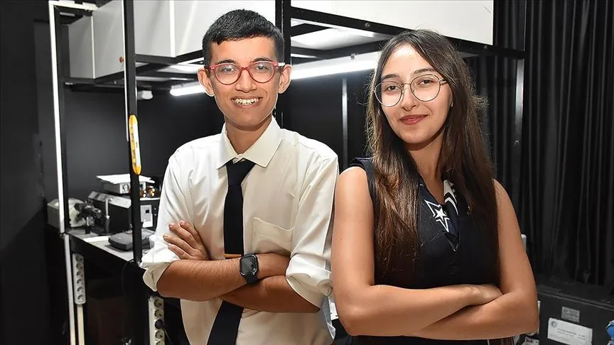 Lise öğrencileri, atom altı parçacığının görüntülenmesi projeleriyle NASA'dan davet aldı