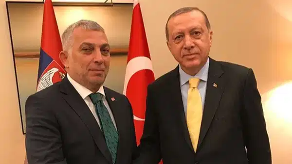 AKP'li İsimden İktidara Sert 'Fon Krizi' Uyarısı: 'Erdoğan’ı Devirmek İsteyenlerin Önüne Yeni Fırsatlar Açtığını Görün'