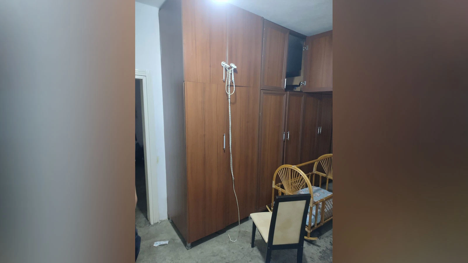 Diyarbakır'da şüpheli kadın ölümü: Dolaba asılı cesedi bulundu