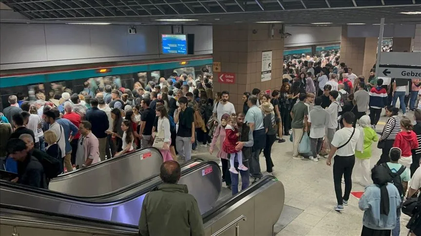 Ramazan Bayramı'nı da kapsayan 4 günde raylı sistemleri 2,9 milyon yolcu kullandı