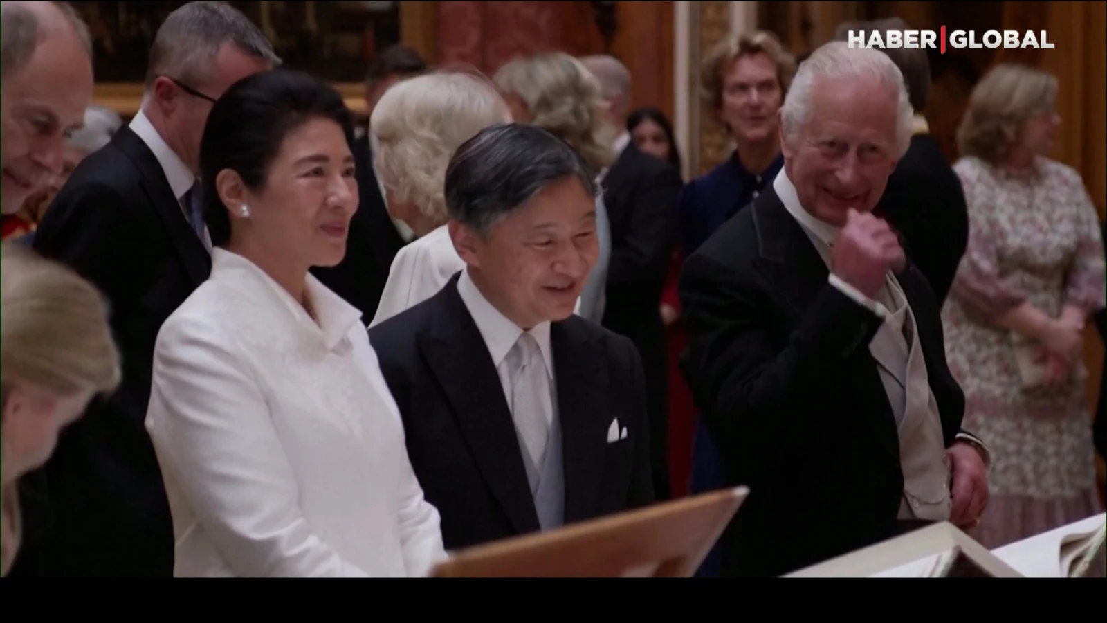 Japonya'da veraset tartışmaları: Tahta kadınlar geçebilecek mi?