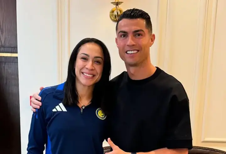Brezilyalı futbolcu Kathellen Sousa müslüman oldu