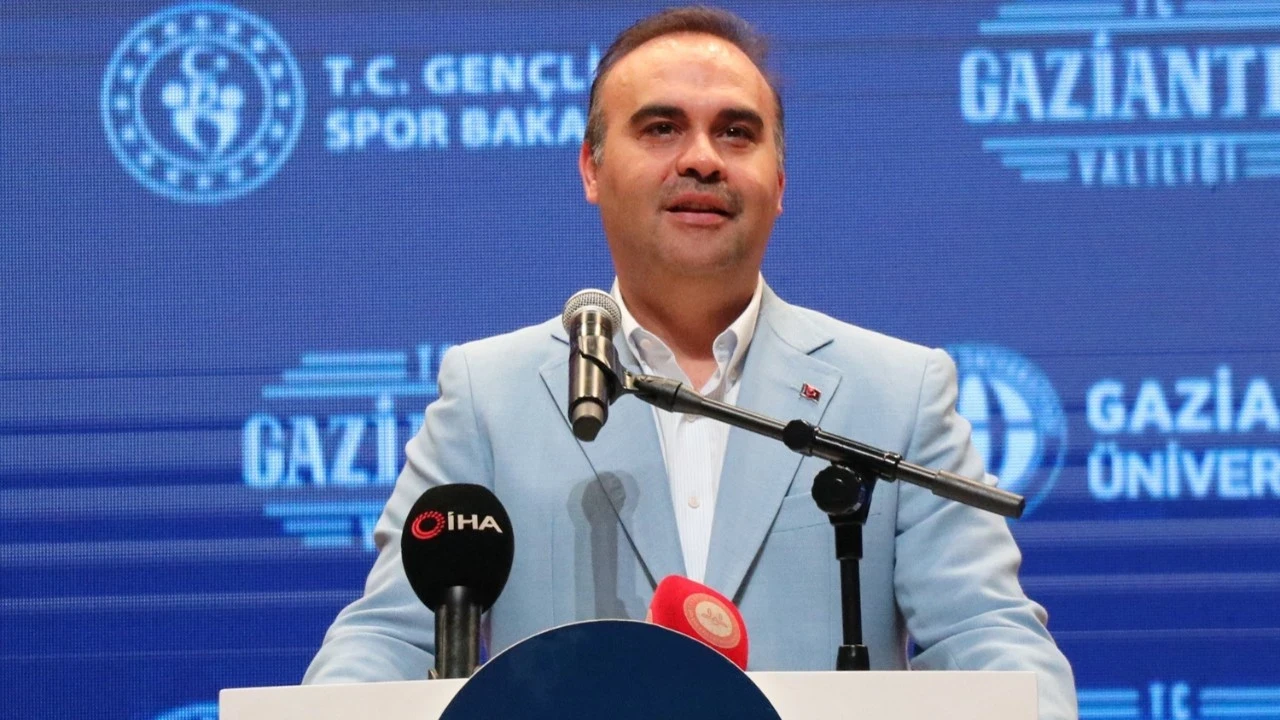 Bakan Kacır açıkladı! 2026'da Ay'a uzay aracı göndereceğiz