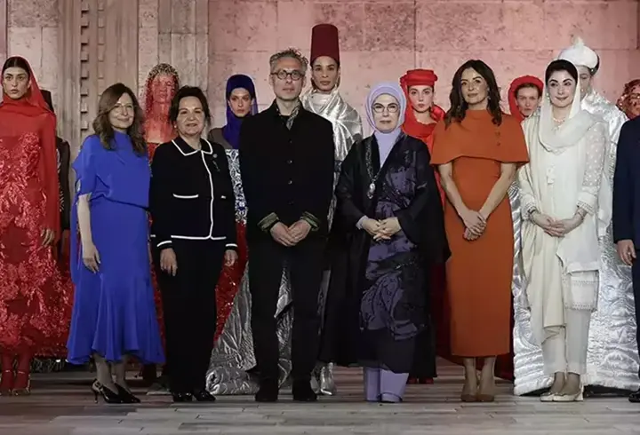 Emine Erdoğan, Antalya'da lider eşlerine Anadolu'nun kültürel mirasını tanıttı