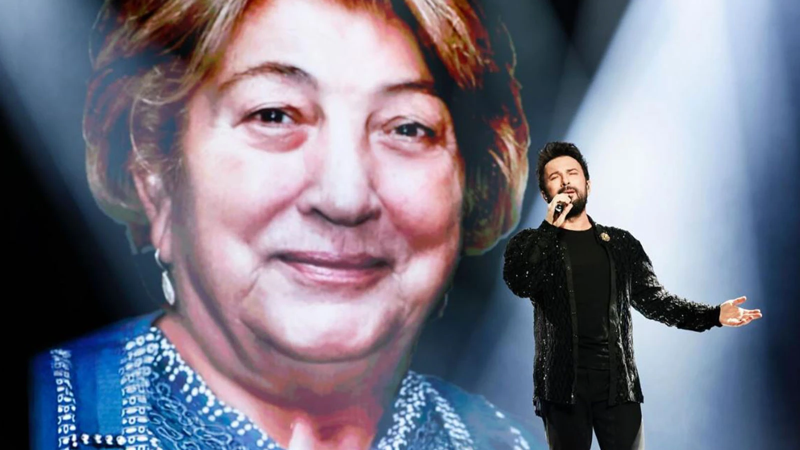 Annesinin vefatıyla sarsılmıştı... Tarkan, konserlerine ara vermemesinin sebebini açıkladı