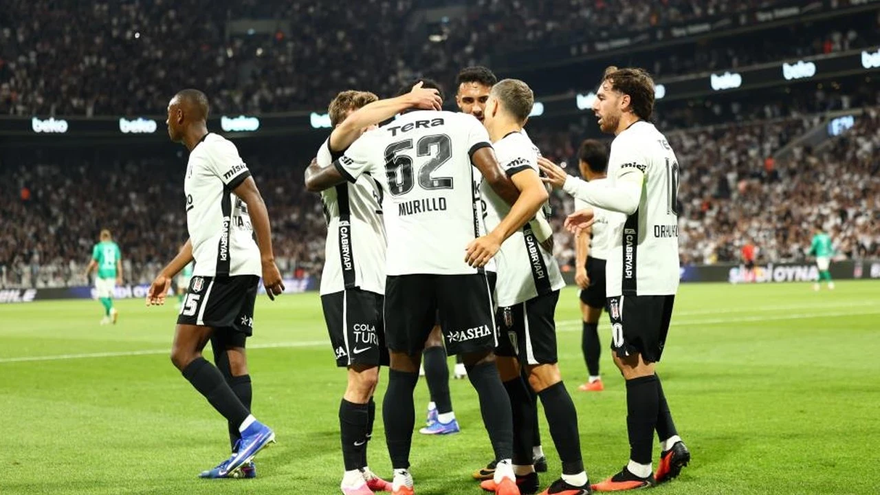 Beşiktaş tur kapısını araladı