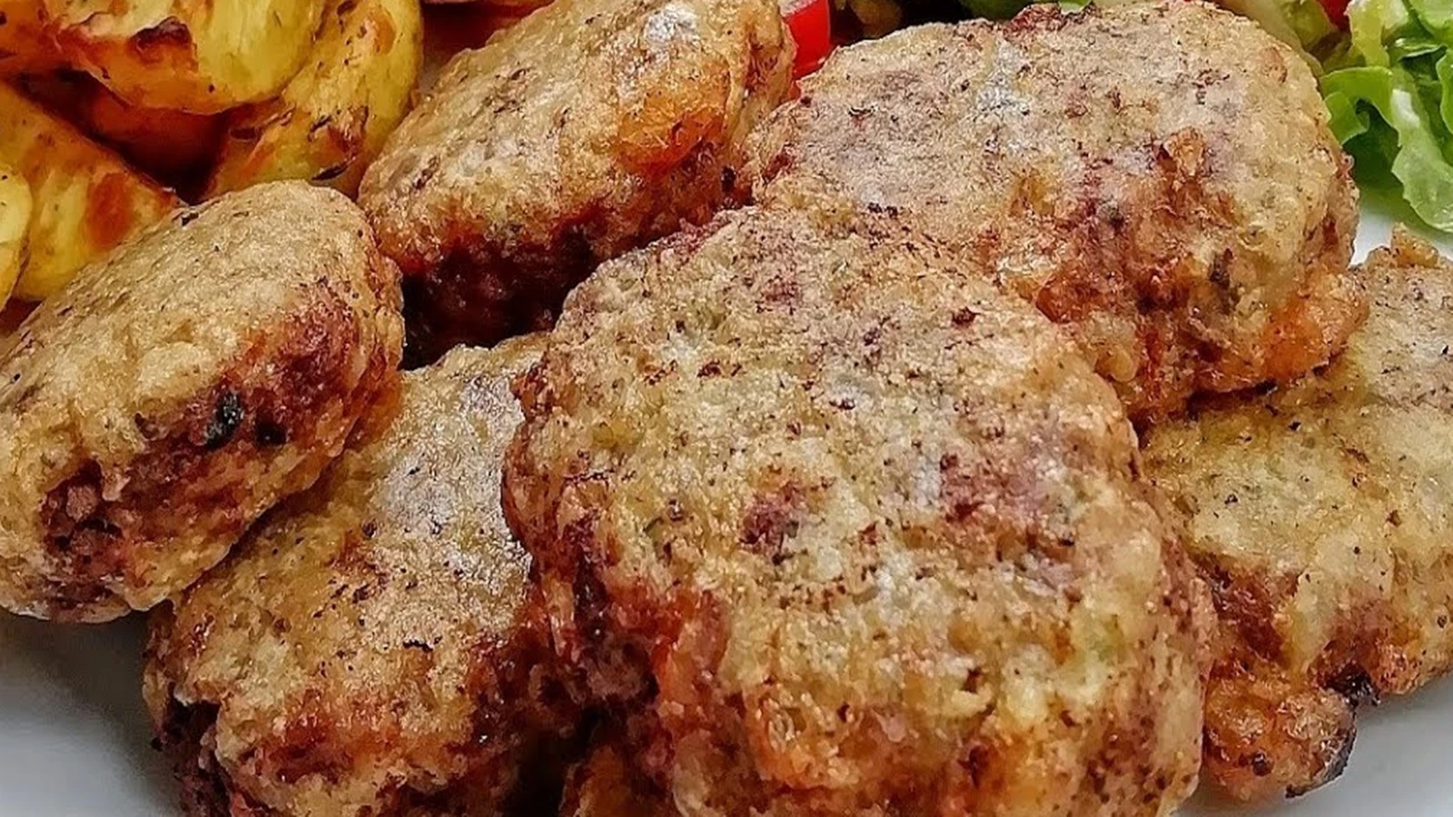 Dünden kalan pilavı atmayın! Meğer müthiş bir yemeğe dönüşüyormuş