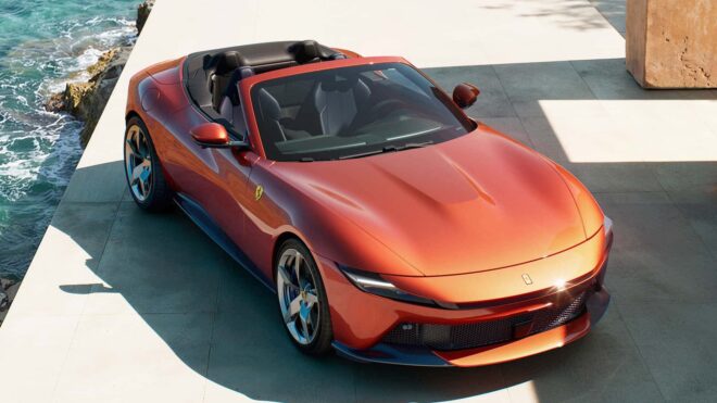 Üstü açılabilen versiyon Ferrari Amalfi Spider görücüye çıkarıldı