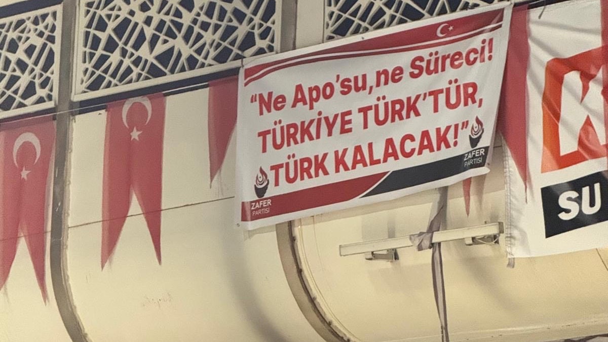 Emniyet ile Zafer Partisi arasında ‘pankart’ krizi
