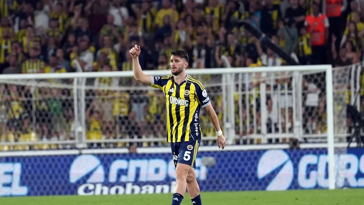 Fenerbahçe'de İsmail Yüksek'e zam yolda!