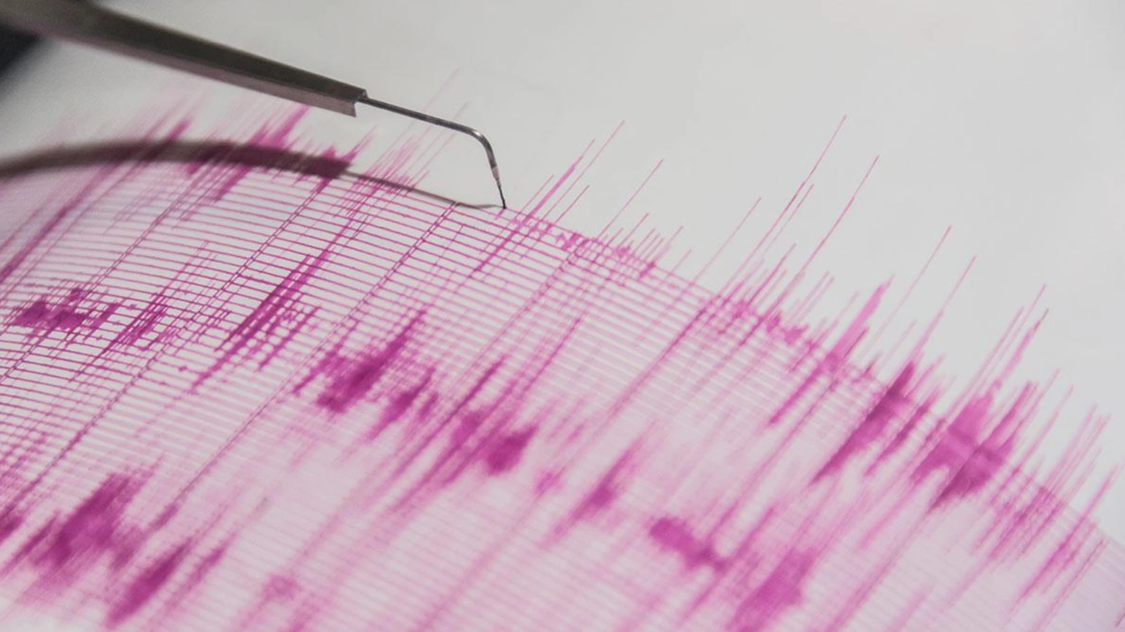 Balıkesir Sındırgı yine sarsıldı: 20 saniyede 3 deprem!