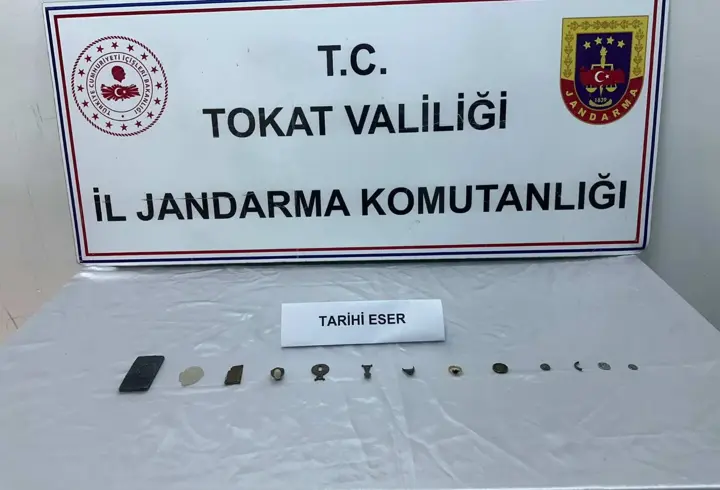 Tokat'ta tarihi eser operasyonu: 13 obje ele geçirildi