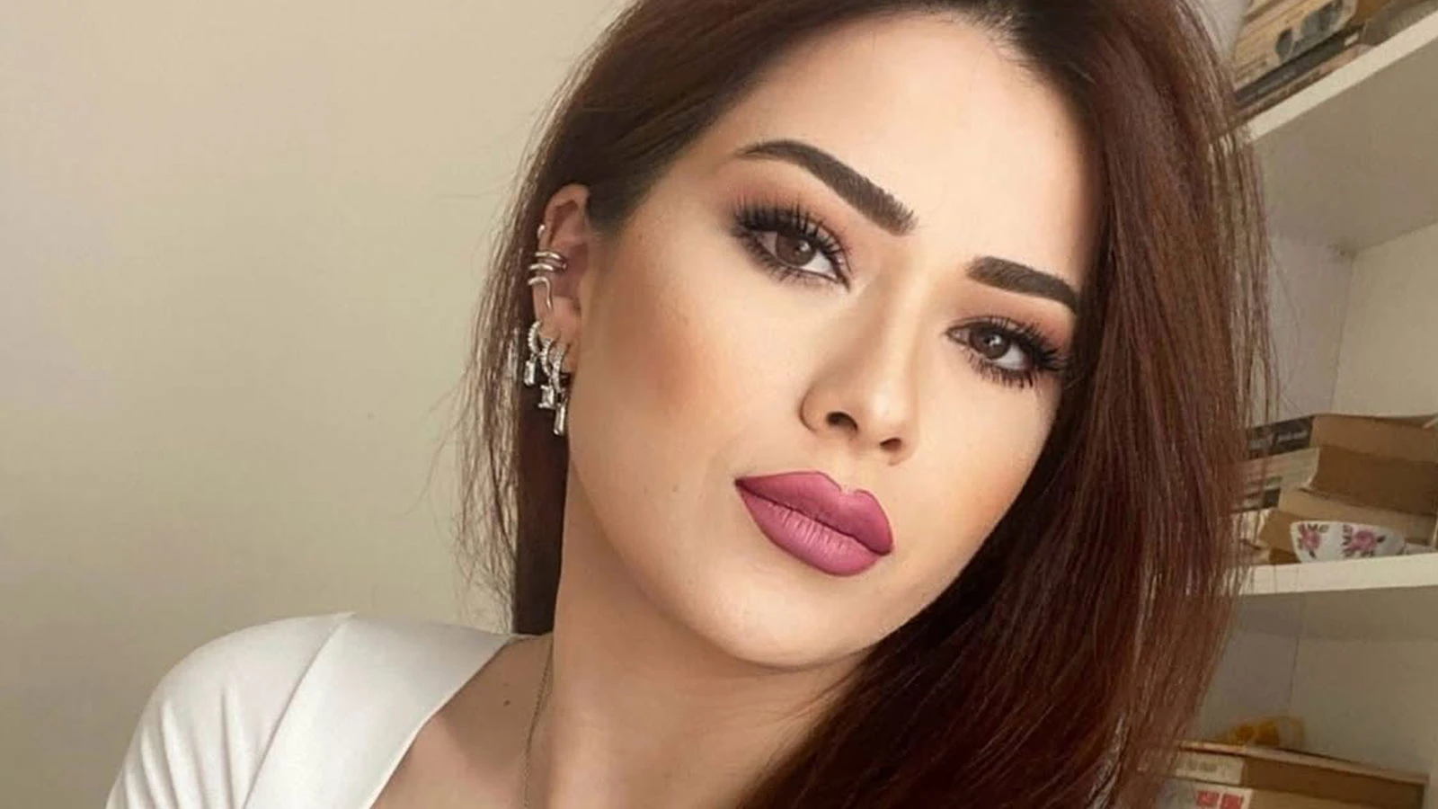 Gece balkondan düşen Elif’in sabah cansız bedeni bulundu