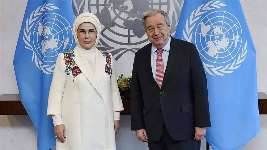Emine Erdoğan, New York'ta BM Genel Sekreteri Guterres ile görüştü