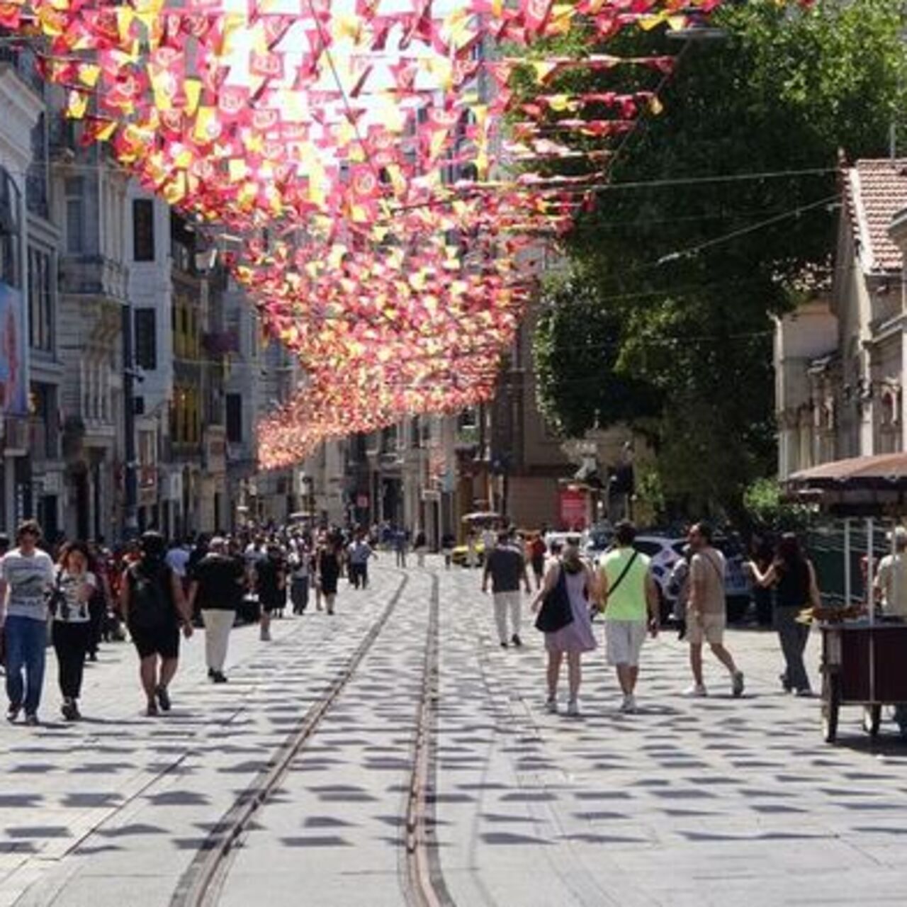 Yarın hava nasıl olacak? Sıcaklık artıyor!