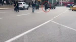 Eşinin, Çocuklarını Göstermediğini İddia Ederek Boğazına Bıçak Dayadı
