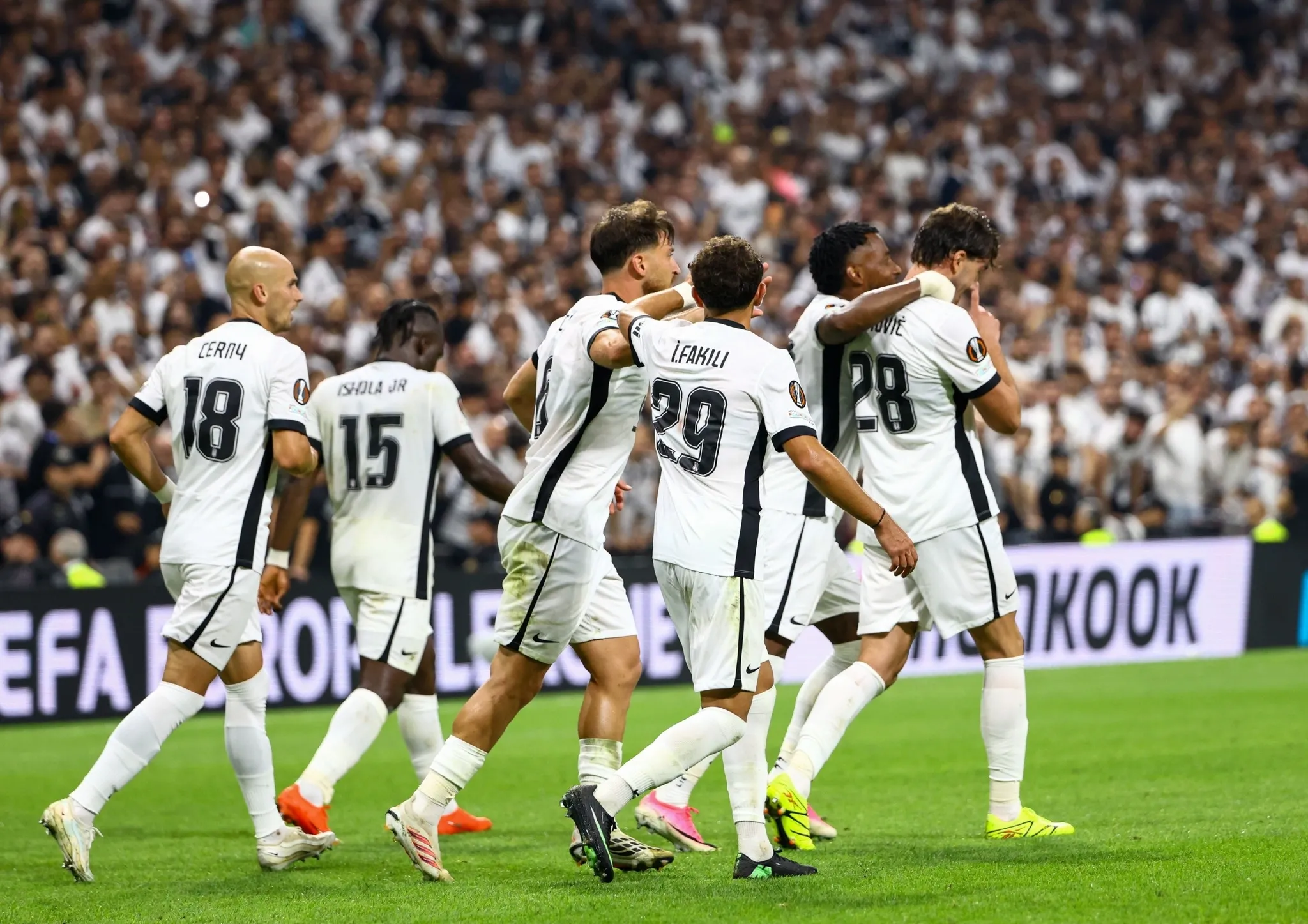 Beşiktaş - Crystal Palace Maçı Saat Kaçta, Hangi Kanalda?