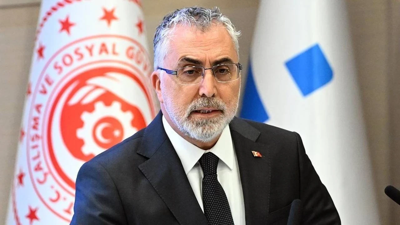 Vedat Işıkhan: Dönüşümün Maliyeti Çalışanların Omuzlarına Yüklenmemeli