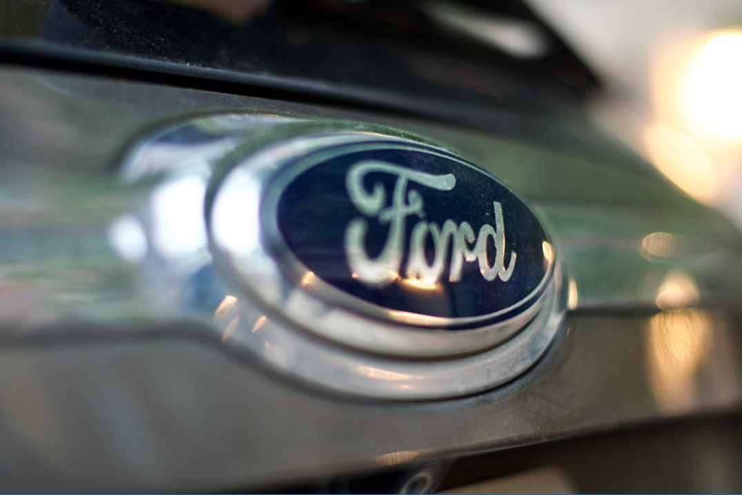 Yoğun Yağışın Ardından Ford Otosan Su Alıyor: İşçiler Çalışmaya Devam Ediyor