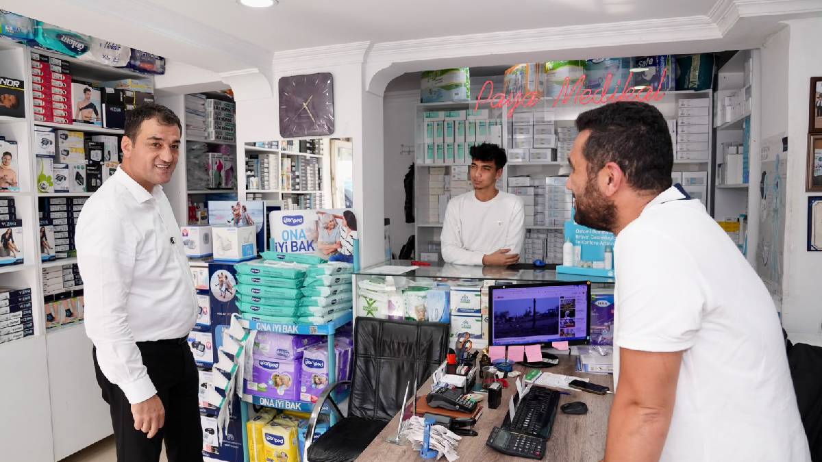 Başkan Köse esnafı dinledi, caddedeki yenileme çalışmalarını anlattı