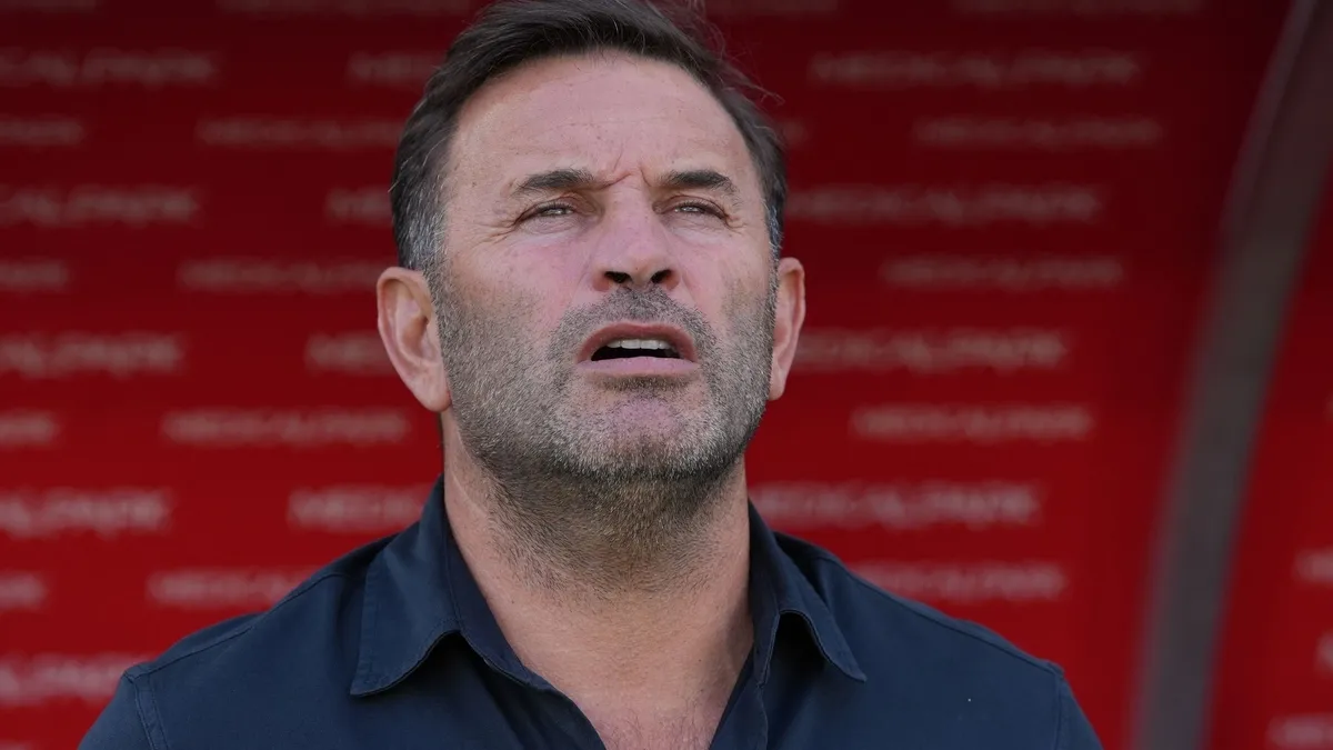 Galatasaray Teknik Direktörü Okan Buruk'tan flaş Victor Osimhen sözleri!