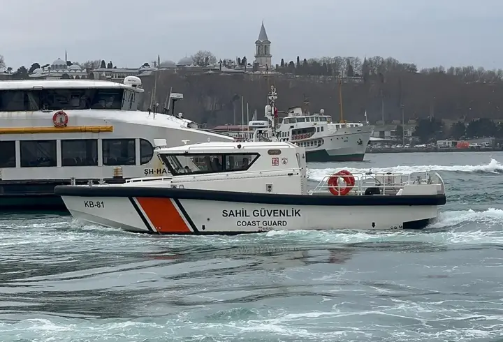 İstanbul, Beyoğlu'nda büyük panik: Denizde kadın cesedi bulundu