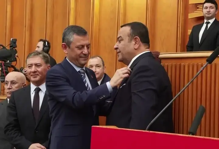 CHP'de Adnan Beker çatlağı! ''Siyasette insan ancak kendine kefil olur''