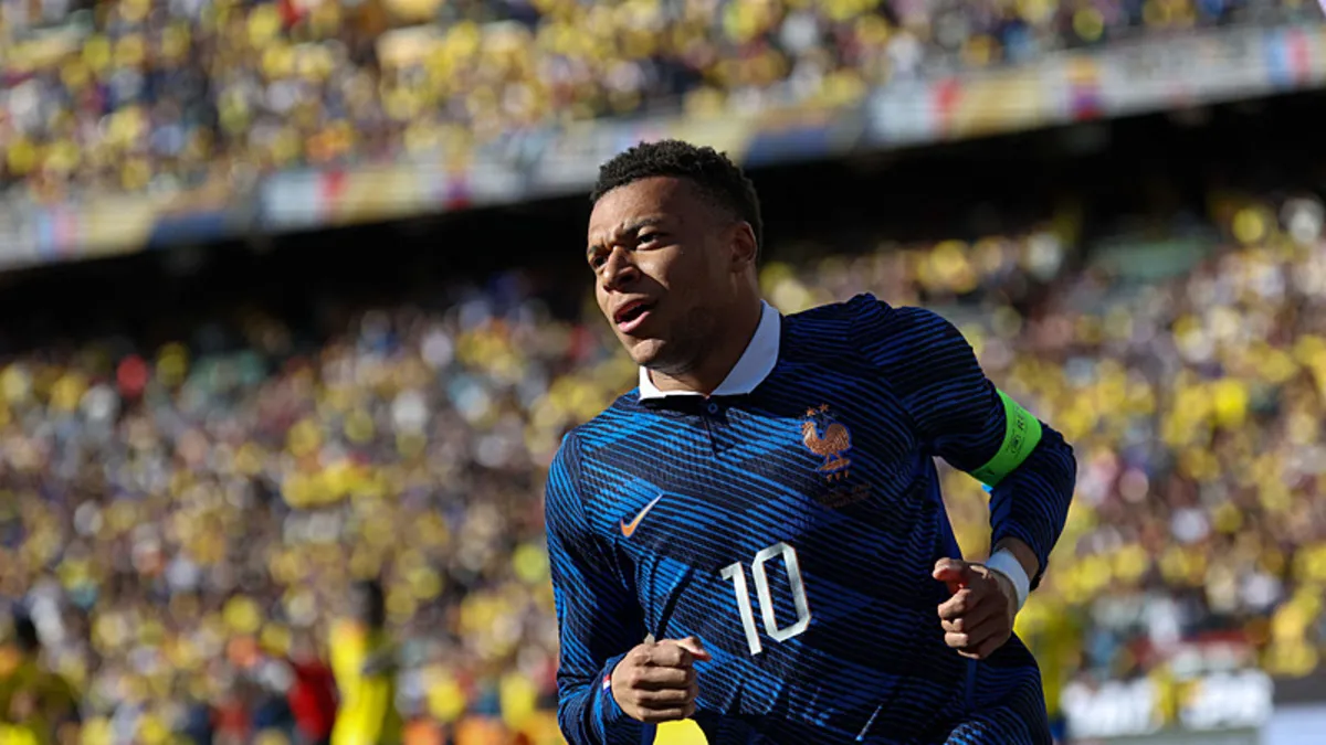 Kylian Mbappe'den tepki çeken Kante hareketi!