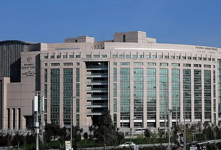 İstanbul'da yasa dışı bahis soruşturmasında 2 kişi tutuklandı